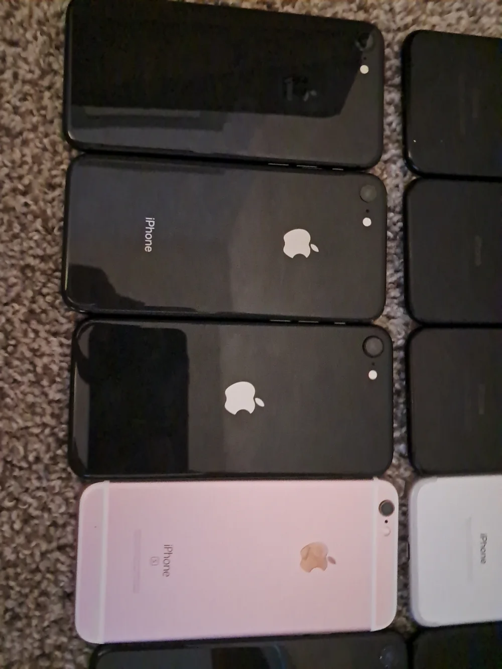 Apple iPhones in Black and White - Multiple Units